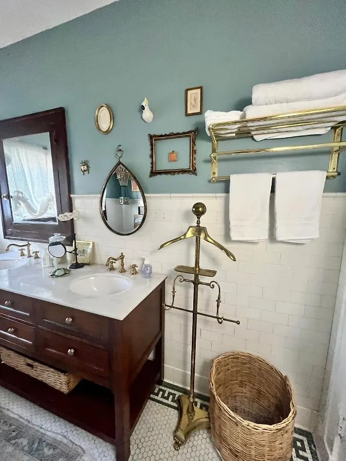 Harbinson House Apartment Sacramento Homestay